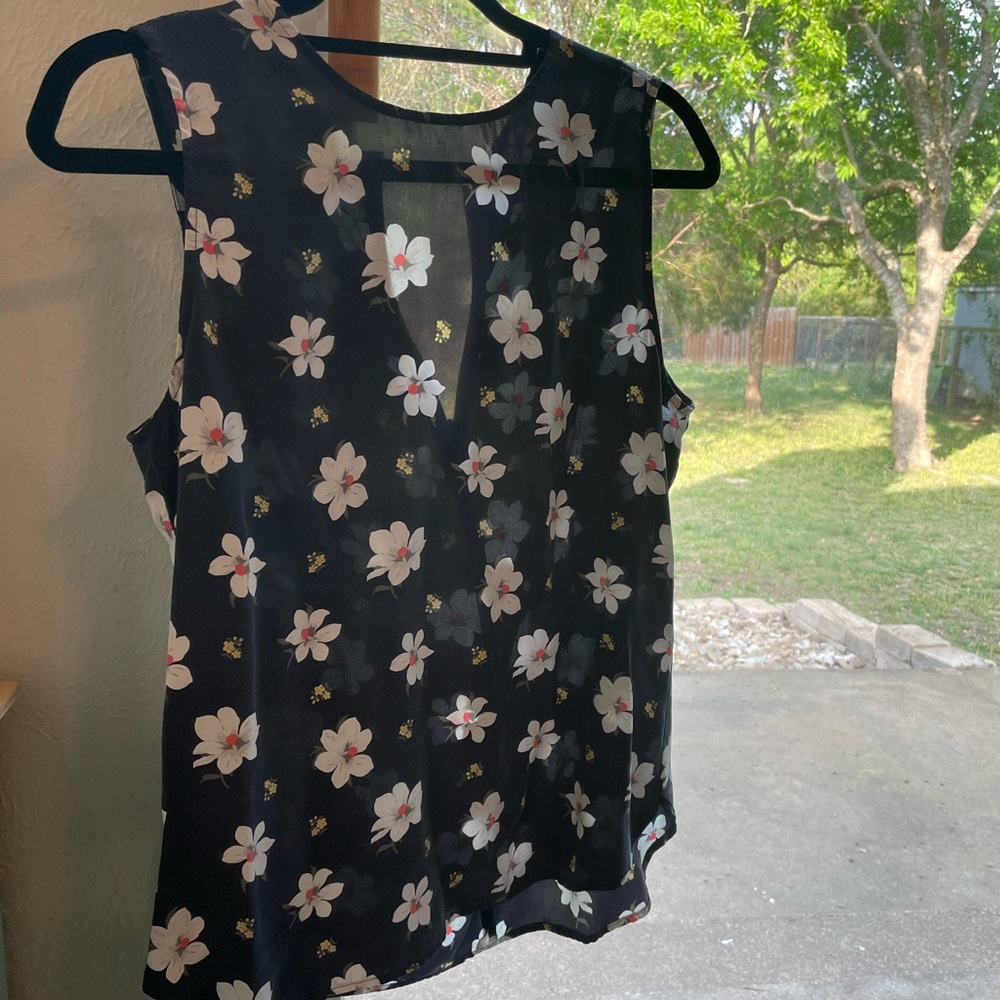 Equipment Silk Tank